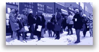 Demonstration utanför Leif Hagens porrbutik i Stockholm.