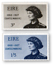 Två frimärken med bild av Constance Markievicz, i grått överst och blått under