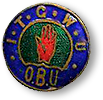 Rockmärke för ITGWU med guldbokstäver mot blå botten och i mitten en röd hand mot grön botten