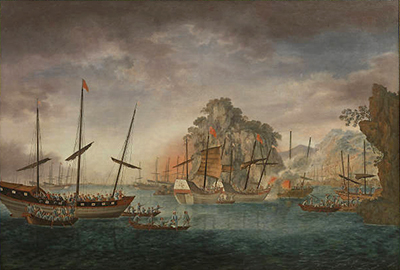 Målning av Cing Shihs piratskepp i någon slags strid mellan större och mindre båtar.