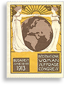 Märke från IWSA:s kongress i Budapest 1913, med två kvinnor som håller varandras hand över en jordglob och med en soluppgång i bakgrunden