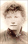 Suddigt porträttfoto av Mary Goulden som ung