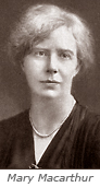 Porträttfoto av Mary Macarthur med hennes namn under bilden