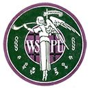 WSPU:s logotyp med en kvinna som blåser i ett horn, och texten: WSPU. I fanan ovanför henne står det: Freedom – frihet. 