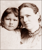 Foto av ansiktena på Clara och Zintkala Lanuni