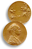 Sophie Leijonhufvud Adlersparres medalj, fram och baksida. Framsidan har ett porträtt av henne.