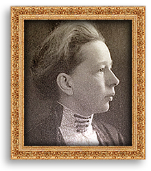Porträttfoto av Elisabeth tamm i profil i guldram