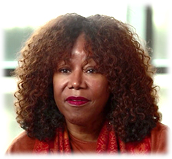 Porträttfoto av Ruby Bridges som vuxen
